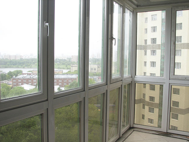 Остекление балкона в пол Руза