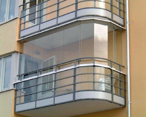 Сплошное безрамное остекление балкона без рам Руза
